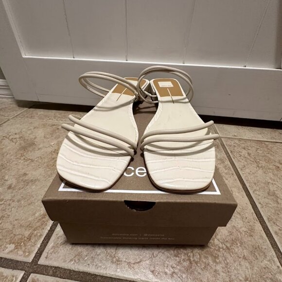 Dolce Vita Haize Ivory Stella Sandal, Size 13 - Picture 1 of 5